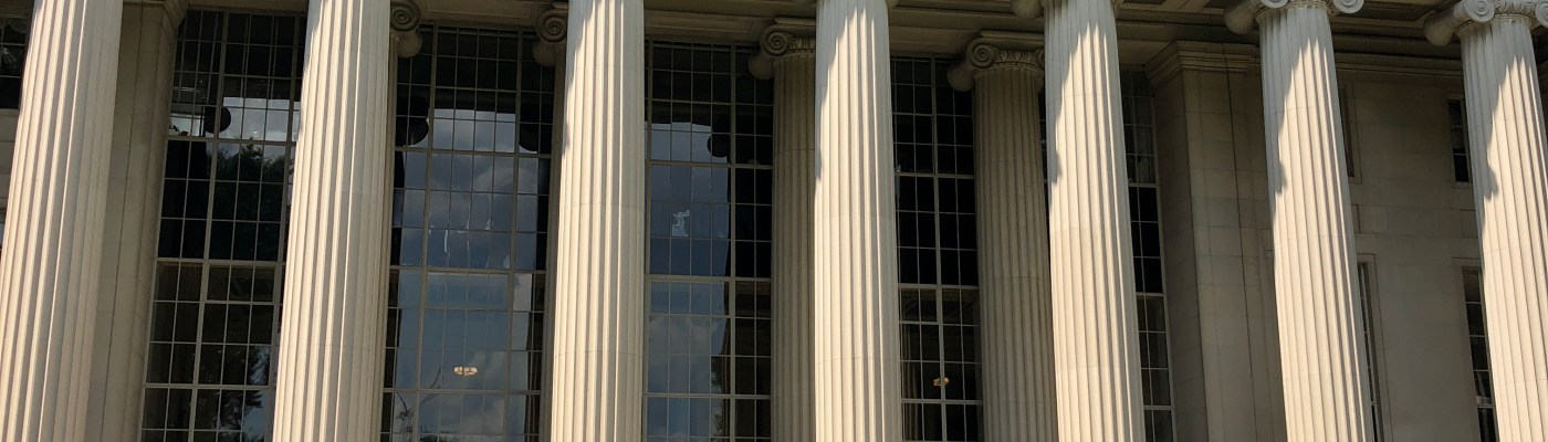 girls running toward MIT